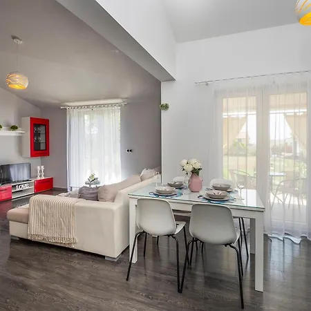 Casa Romantica * Воднян